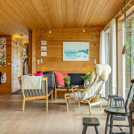 بيت للعطل Architect-designed House Near Gyldendal Harbour